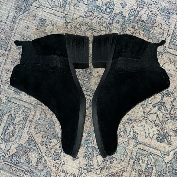 Me Too Booties - Picture 2 of 6